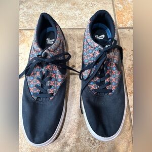 Nike SB Men's Sneakers - Black and Red Pattern